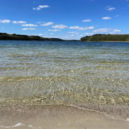 Hubertówka - Jezioro Gim 450 M Od Plaży Teerau