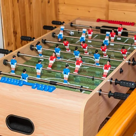 Hubertowka - Jezioro Gim 450 M Od Plazy Nyaraló Teerau