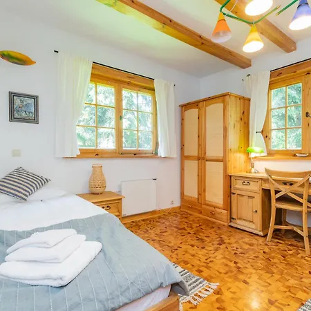 Hubertowka - Jezioro Gim 450 M Od Plazy